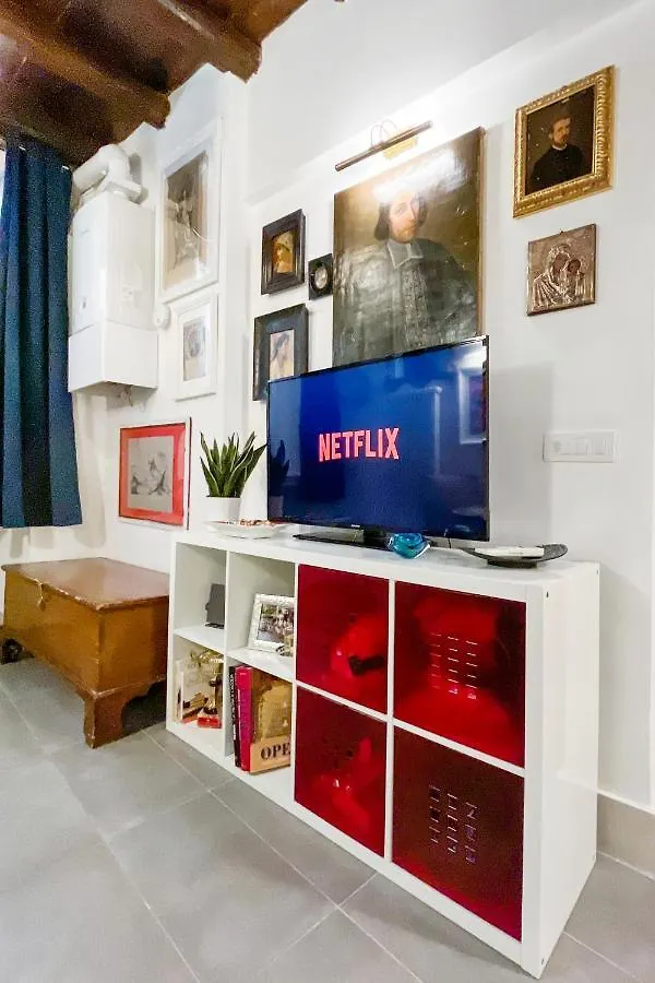 Intimo Ed Eclettico Studio A Trastevere Rome