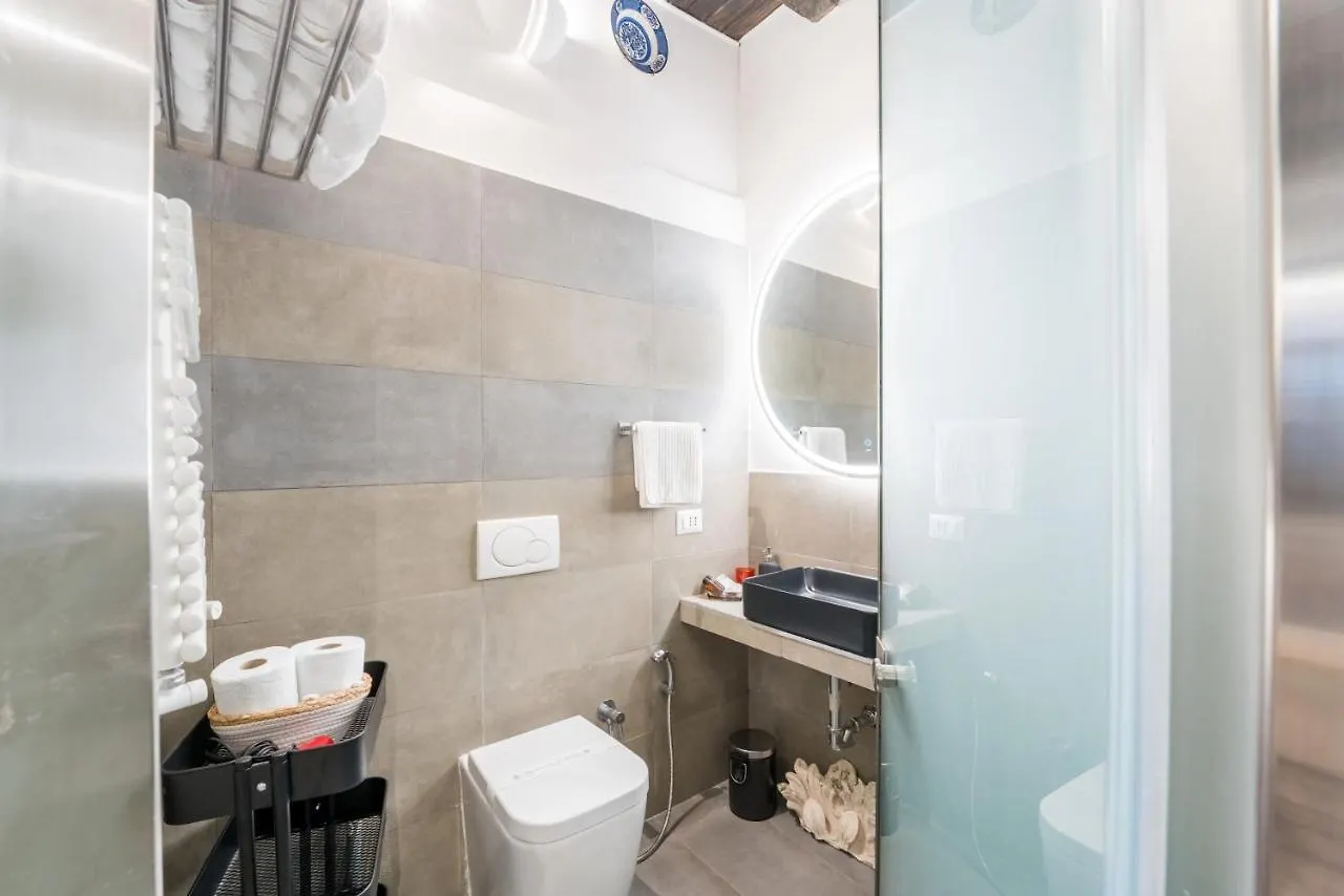 Apartment Intimo Ed Eclettico Studio A Trastevere Rome