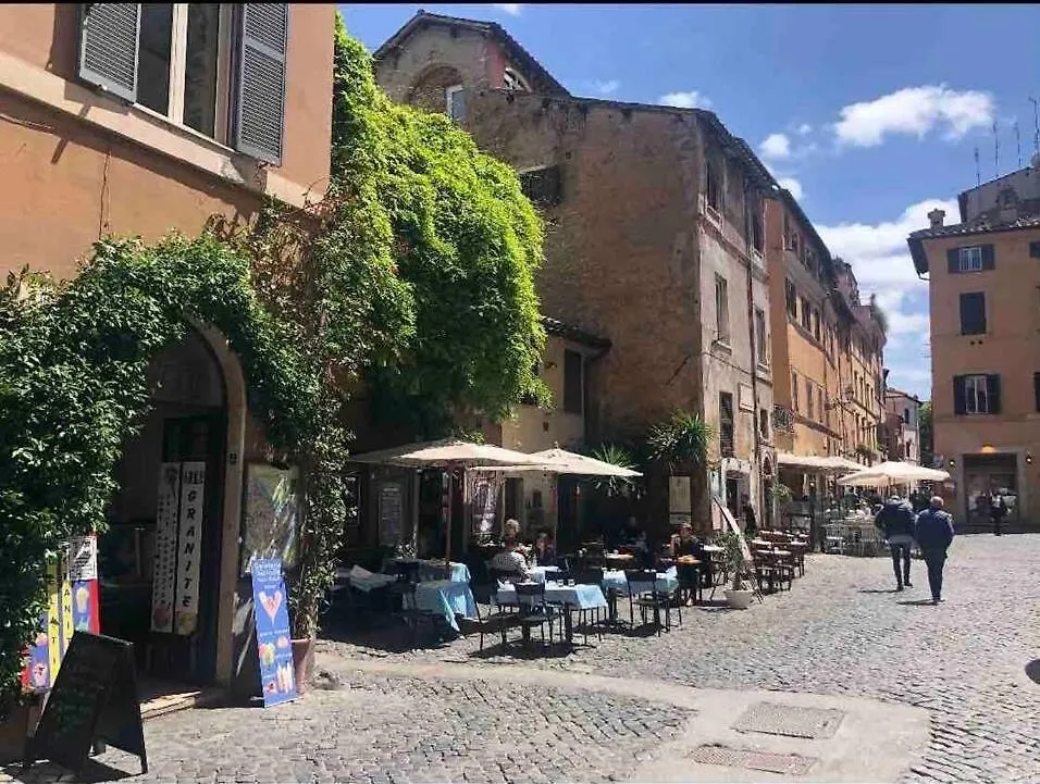 Intimo Ed Eclettico Studio A Trastevere Rome 0*,  Italy